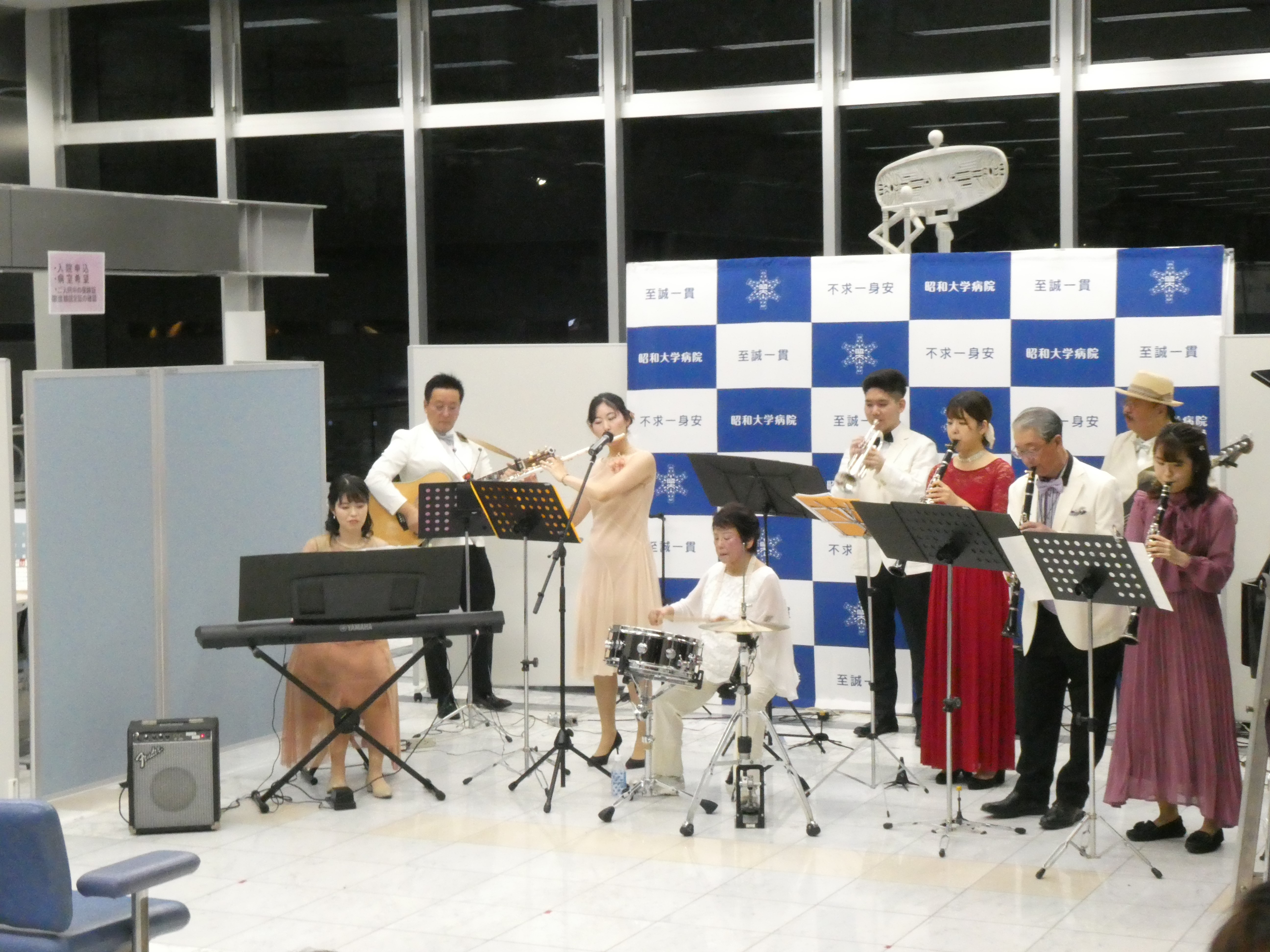 ③