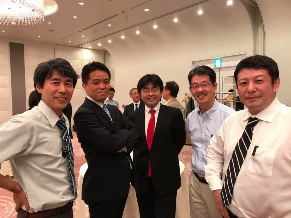 20170527_110654157_iOS