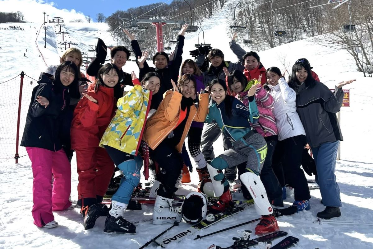 34-01 歯学部スキー部 IMG_3377