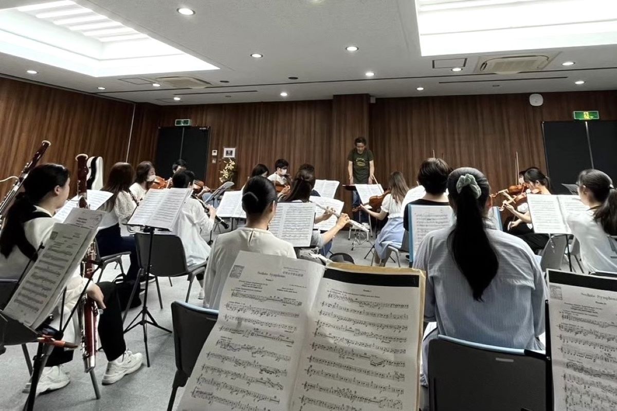 63-02 管弦楽団 昭和大学管弦楽団 活動中の写真