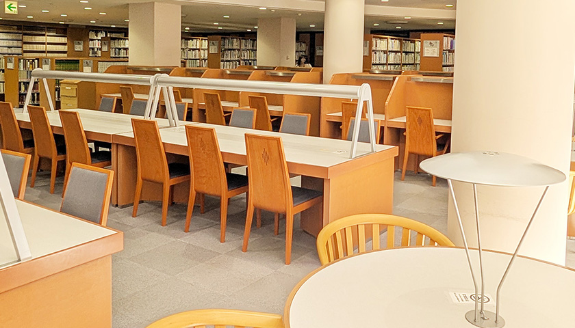 図書館自習エリア(ヨコ)