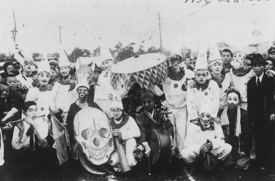 1932年（昭和７年） 運動会での仮装