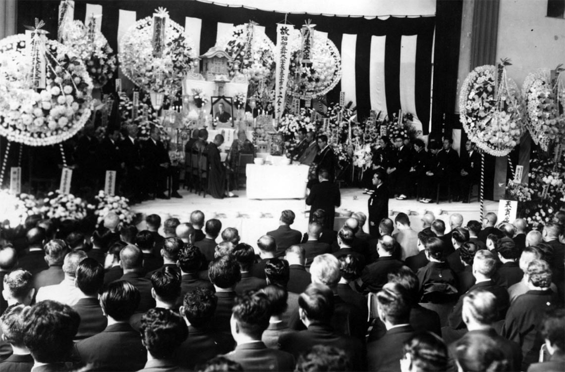 1956年（昭和31年）上條秀介大学葬