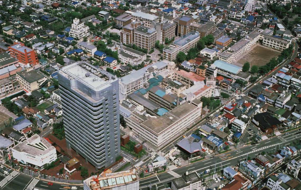 1980年（昭和55年）昭和大学病院入院棟竣工