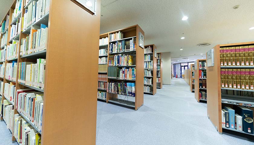 長津田校舎図書室 横浜キャンパス 昭和大学図書館