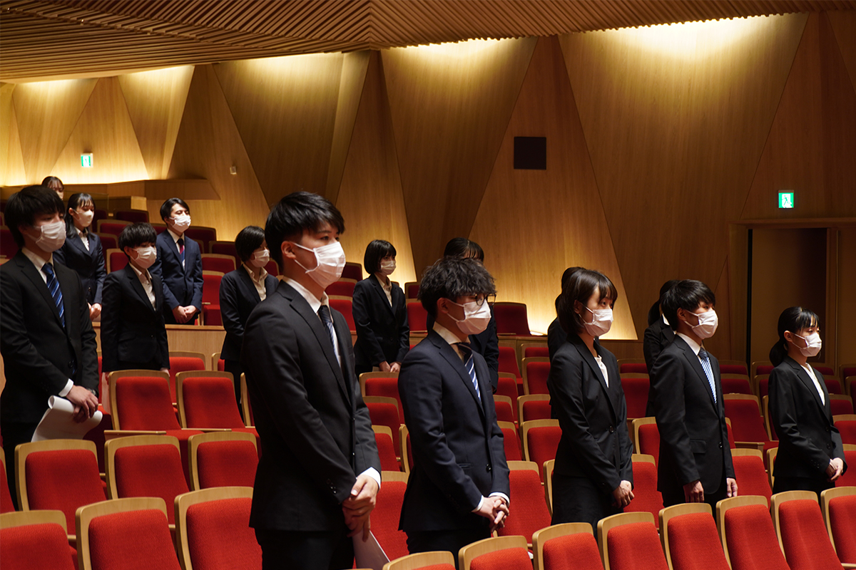 006会場の様子