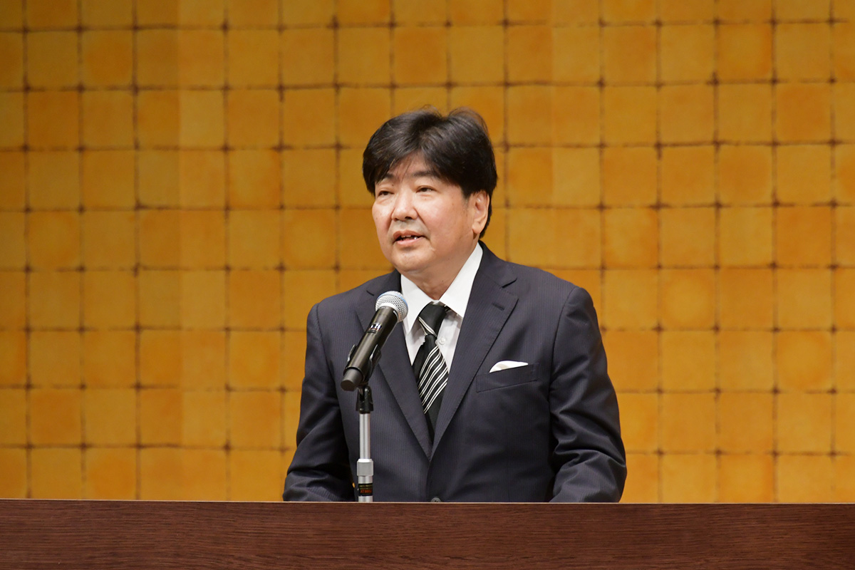 005.薬学部同窓会長挨拶