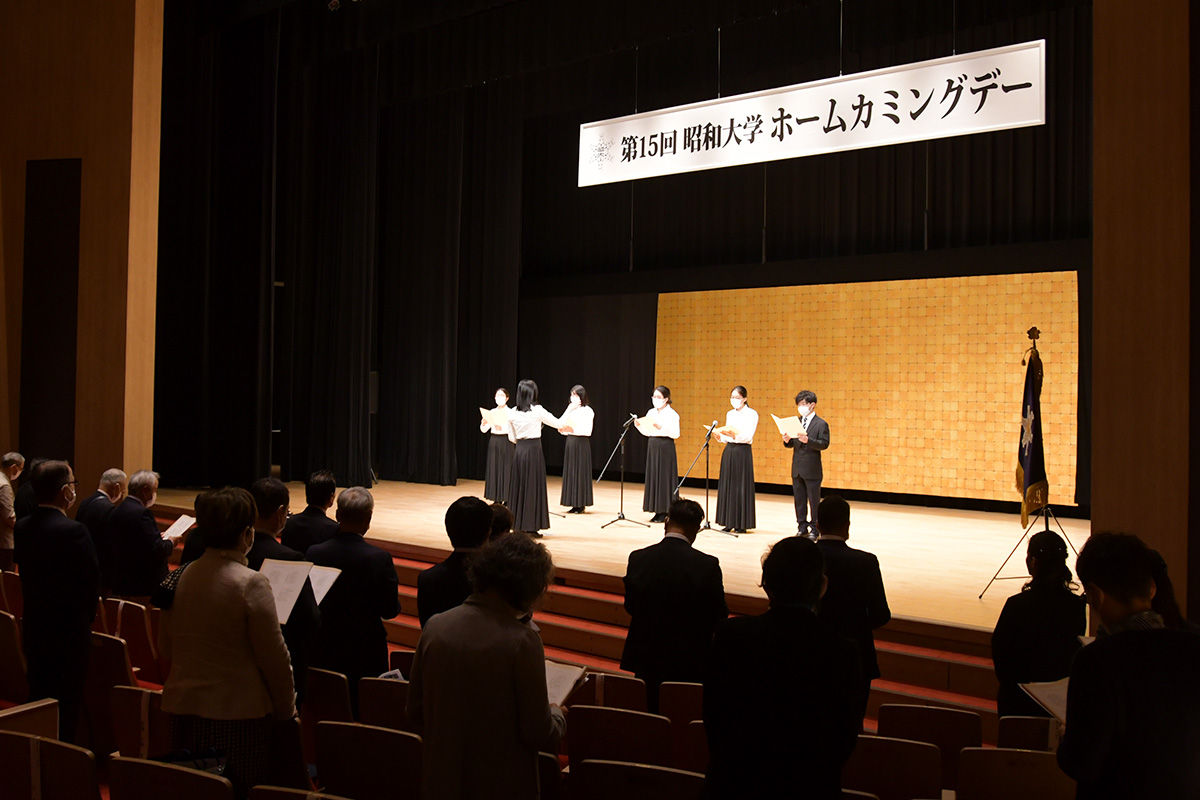010.グリークラブによる校歌斉唱