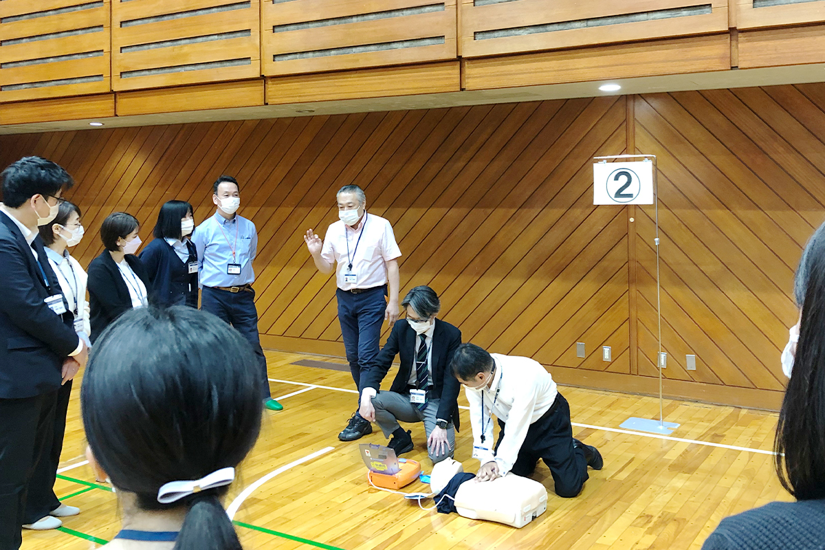 006_胸骨圧迫のポイント_IMG_1567