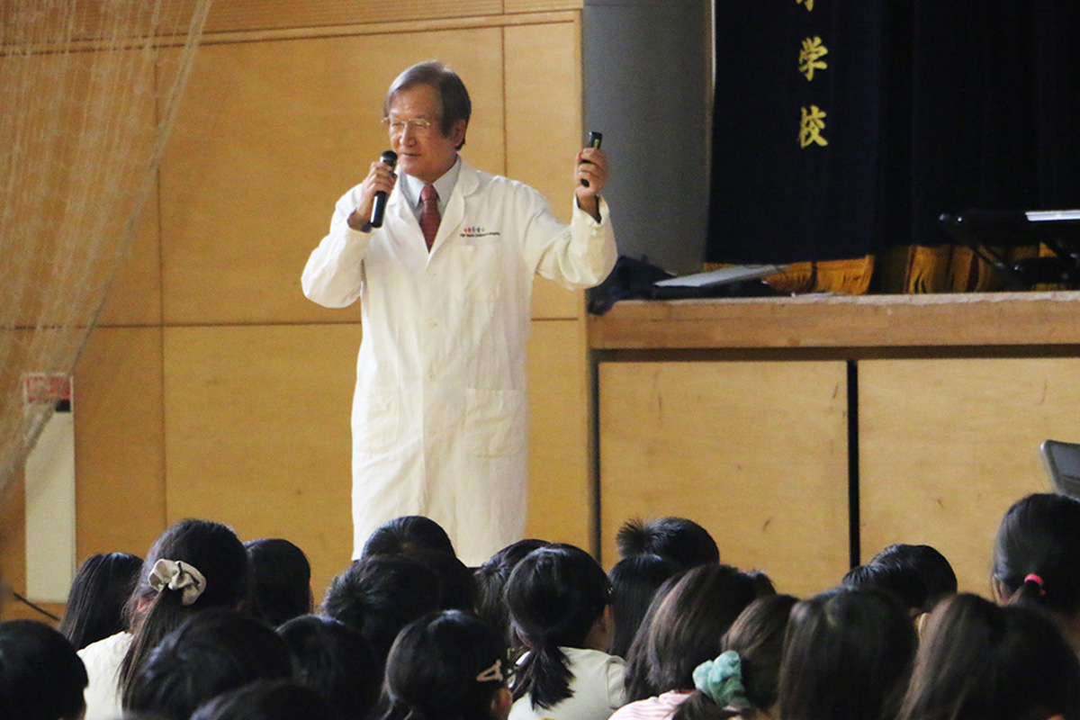 ⑦小児循環器・成人先天性センターの佐野俊二特任教授 特別講演_加工