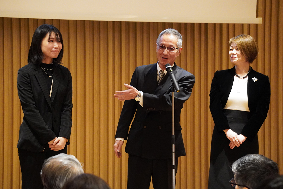 007_記念パーティー(社員紹介)