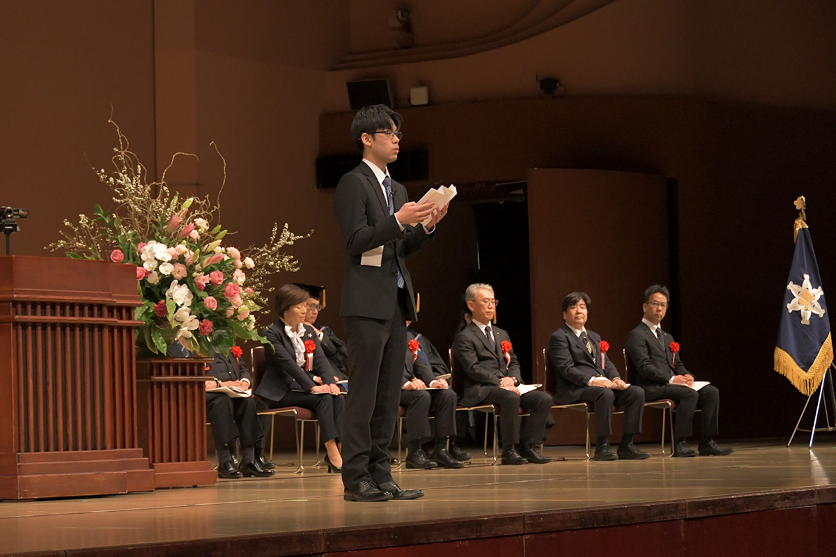 003_R5大学卒業式