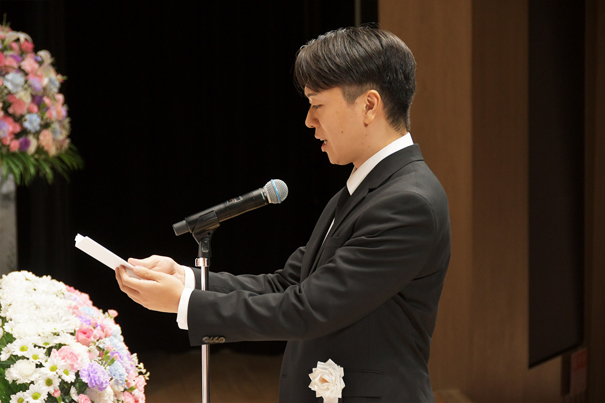 04_弔辞 歯学部学生代表