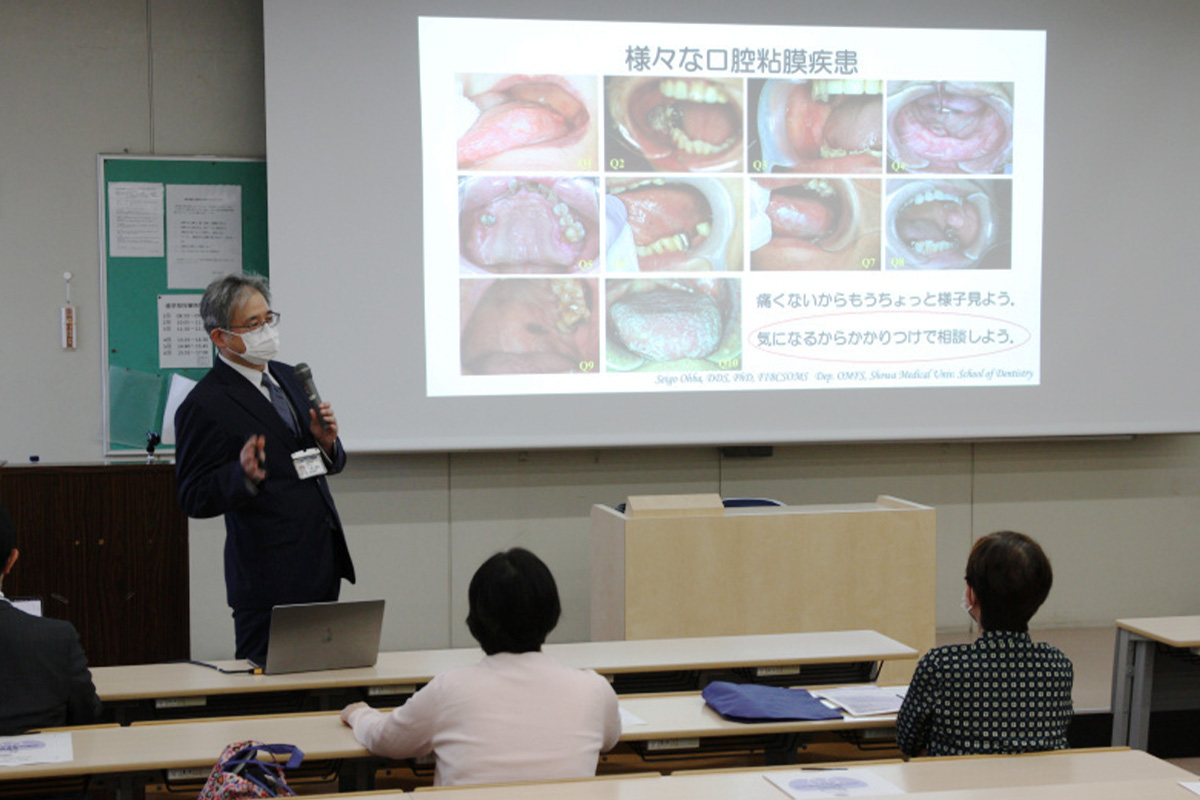 01_講演の様子（大場誠悟教授）