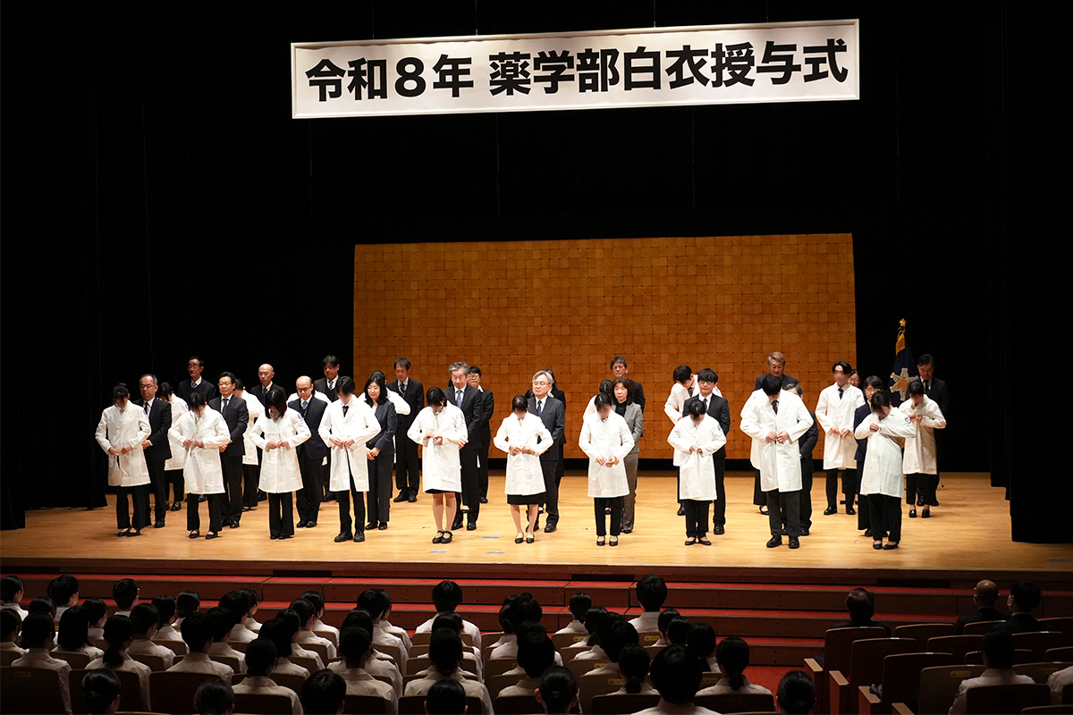 白衣授与③（1200×800）