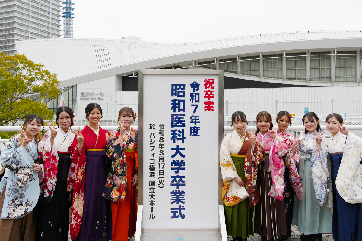 07_卒業生の皆さん